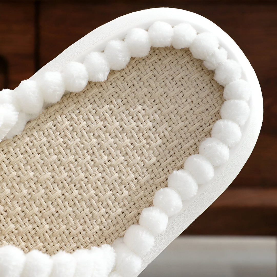 BowLift | Sofie - Lined slippers made of plush with cross band