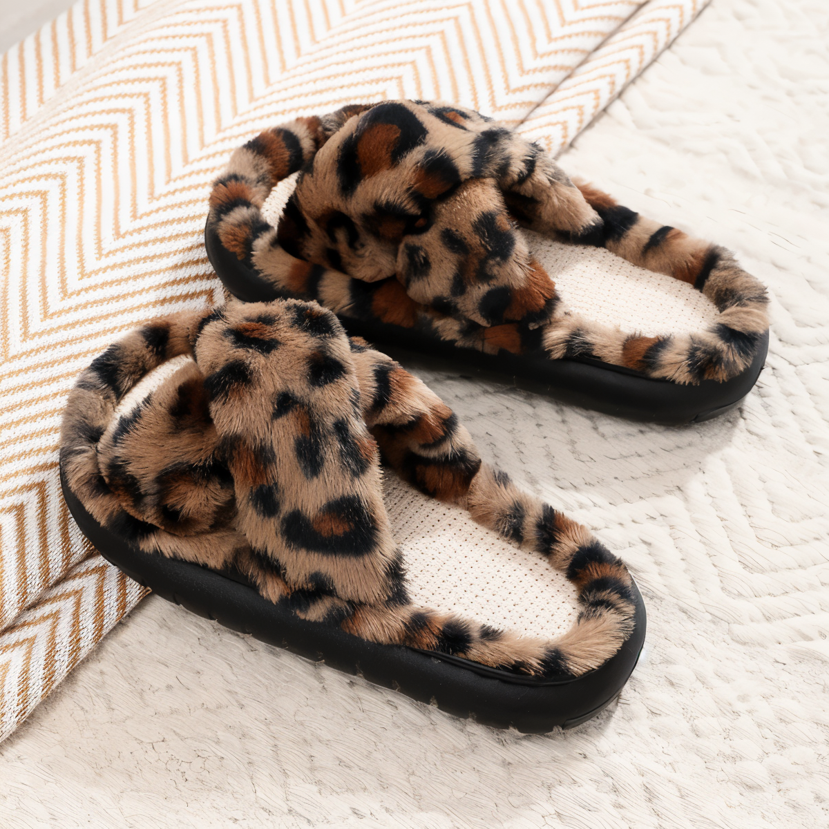 BowLift | Sofie - Plush Lined Slippers with Cross Band