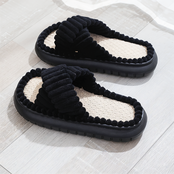 BowLift | Sofie - Lined slippers made of plush with cross band
