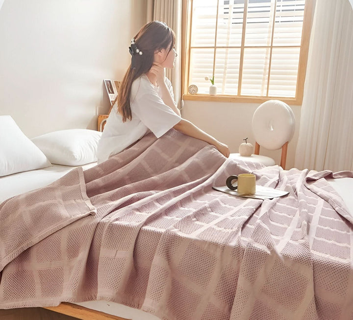 BowLift | WEEVCLOUD – Cotton Waffle Blanket