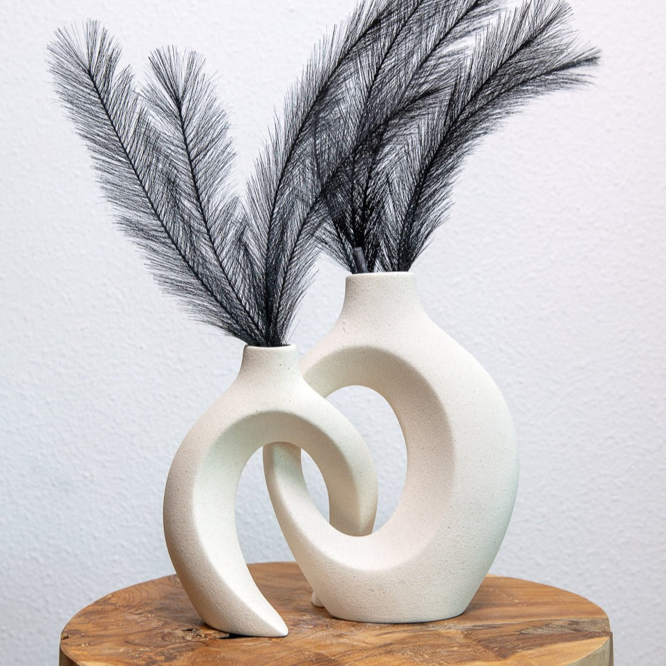 BowLift | Gleora Intertwined Ceramic Flower Vase – Elegant Decorative Centrepiece for Modern & Classic Interiors