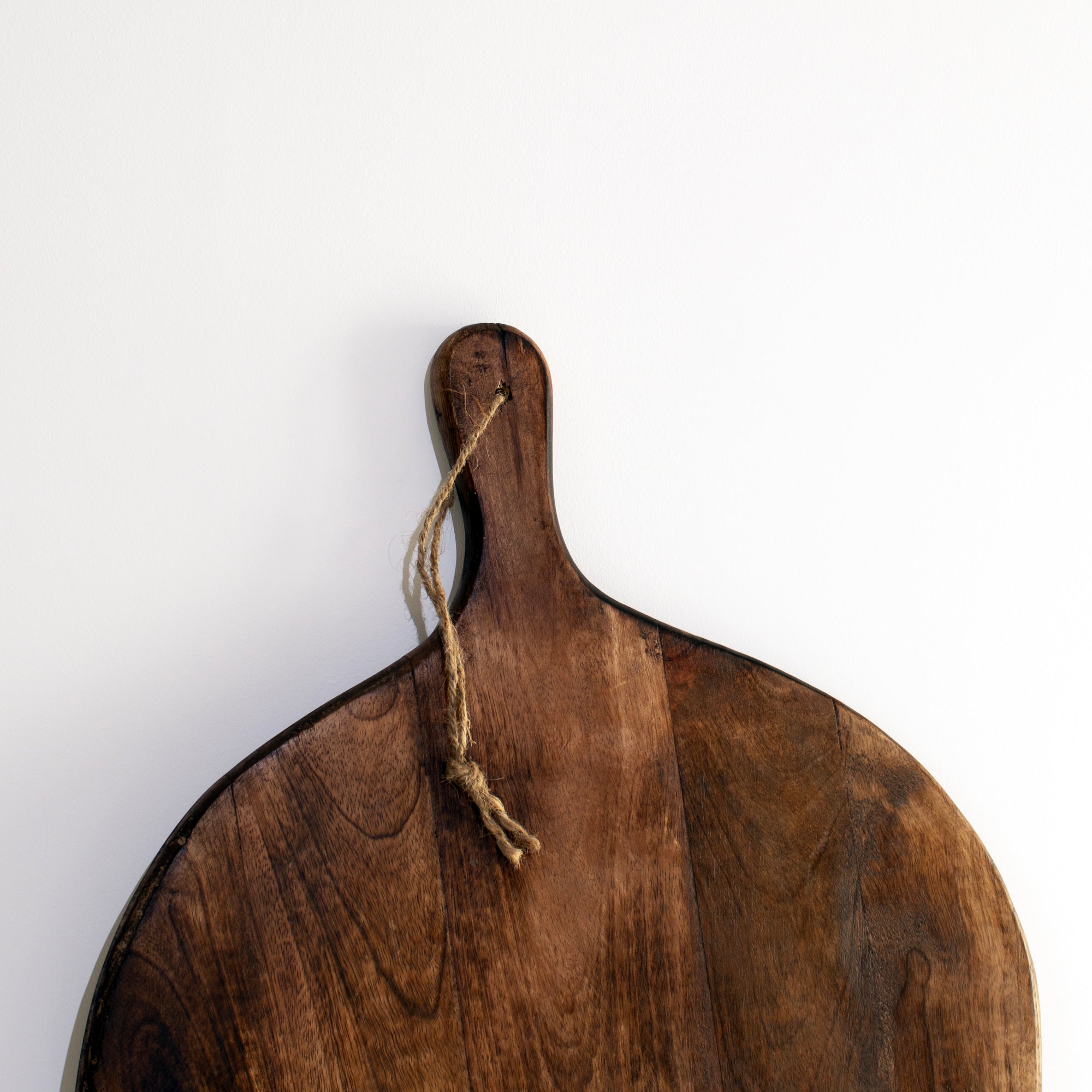 BowLift | Irregular Round Dark Brown Chopping Boards