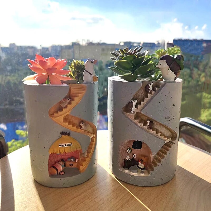 BowLift | Hedgehog Plant Pot Made of Resin for Succulents