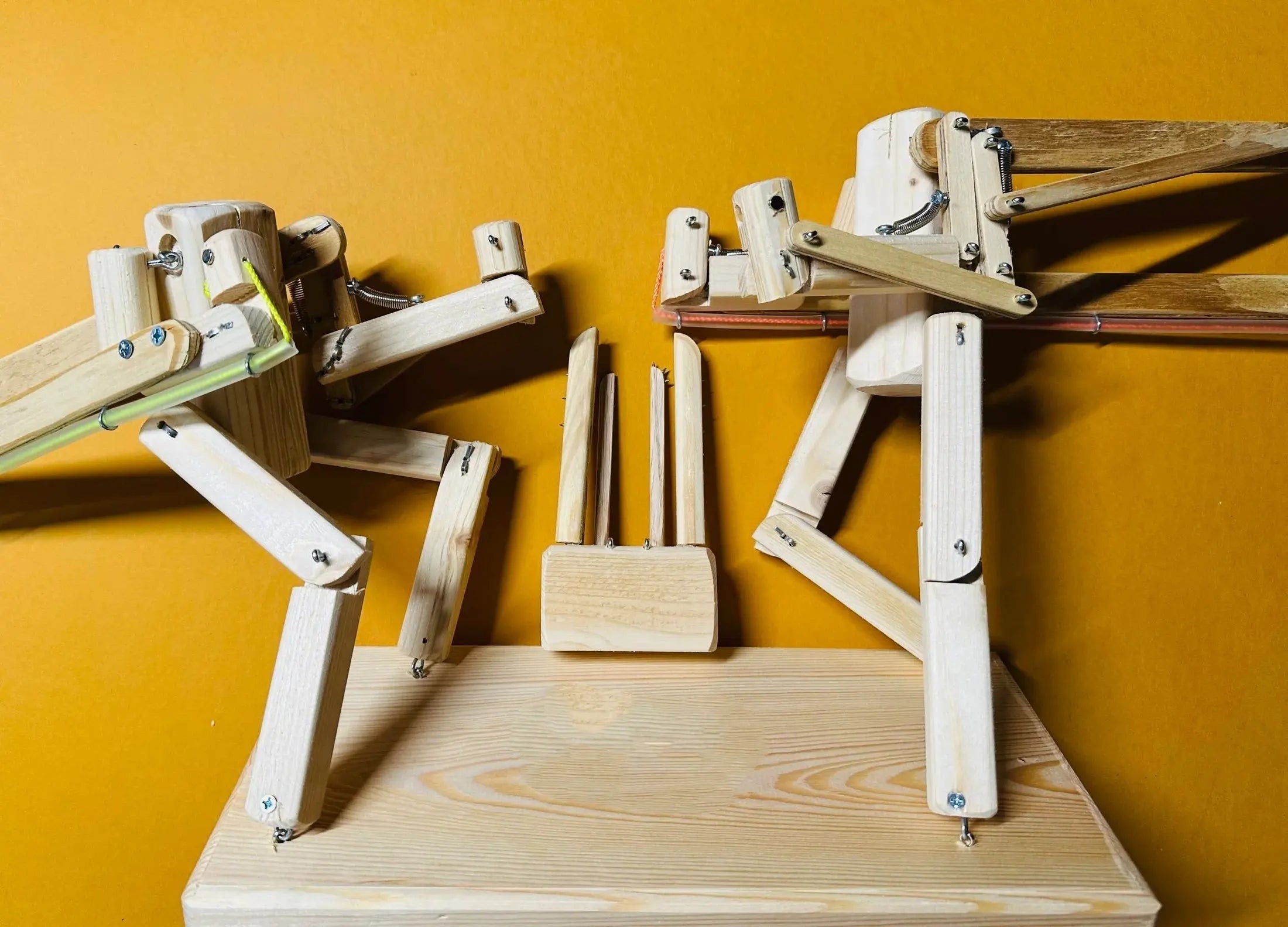 BowLift | Interactive Wood Balloon Battle Game