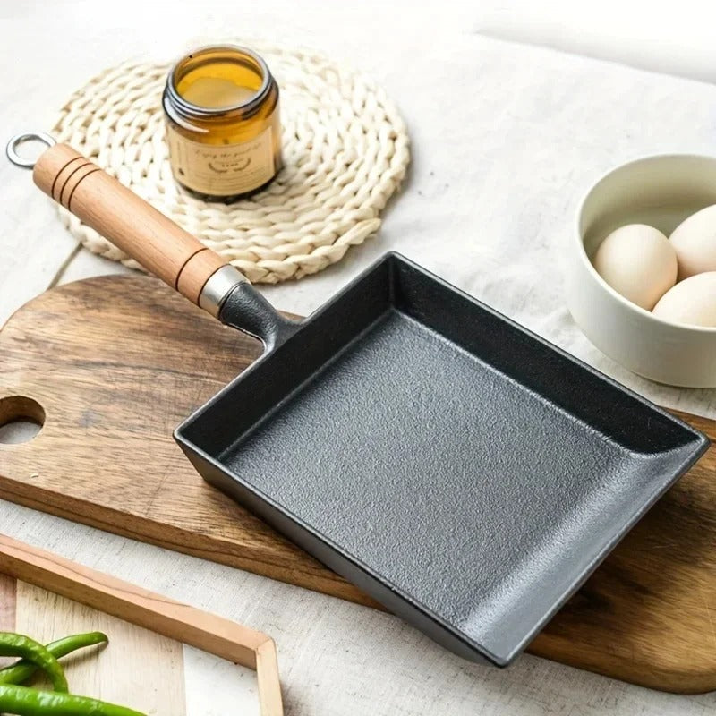 Japanese Cast Iron Egg Pan for Tamagoyaki | Bowlift