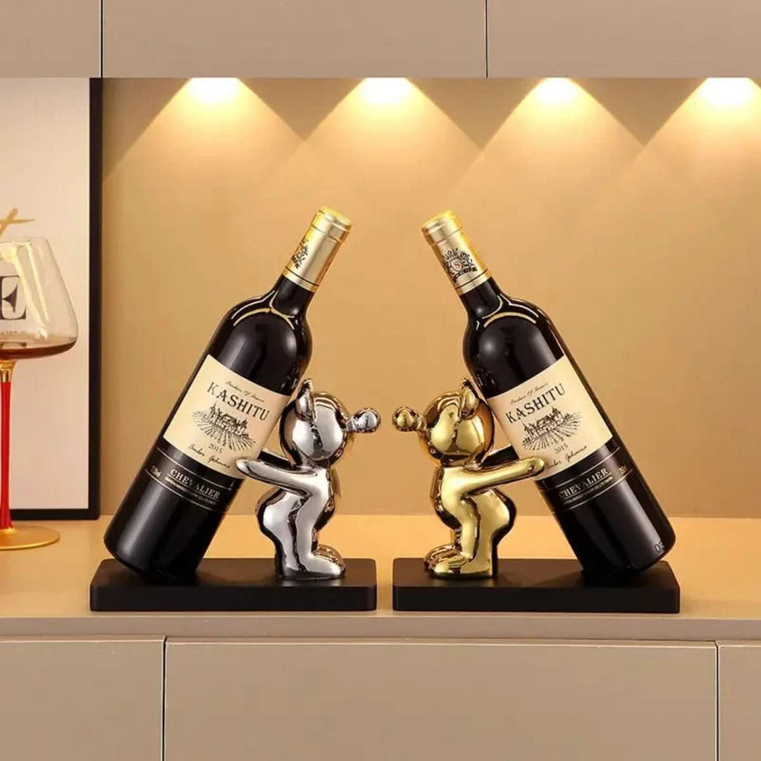 BowLift | Playful ceramic wine rack in bear design for stylish bottle storage