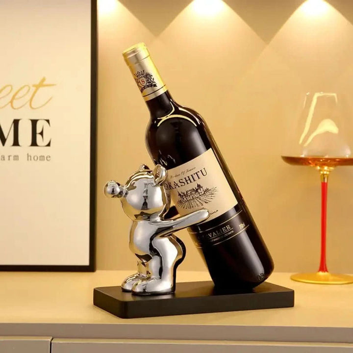 BowLift | Playful ceramic wine rack in bear design for stylish bottle storage