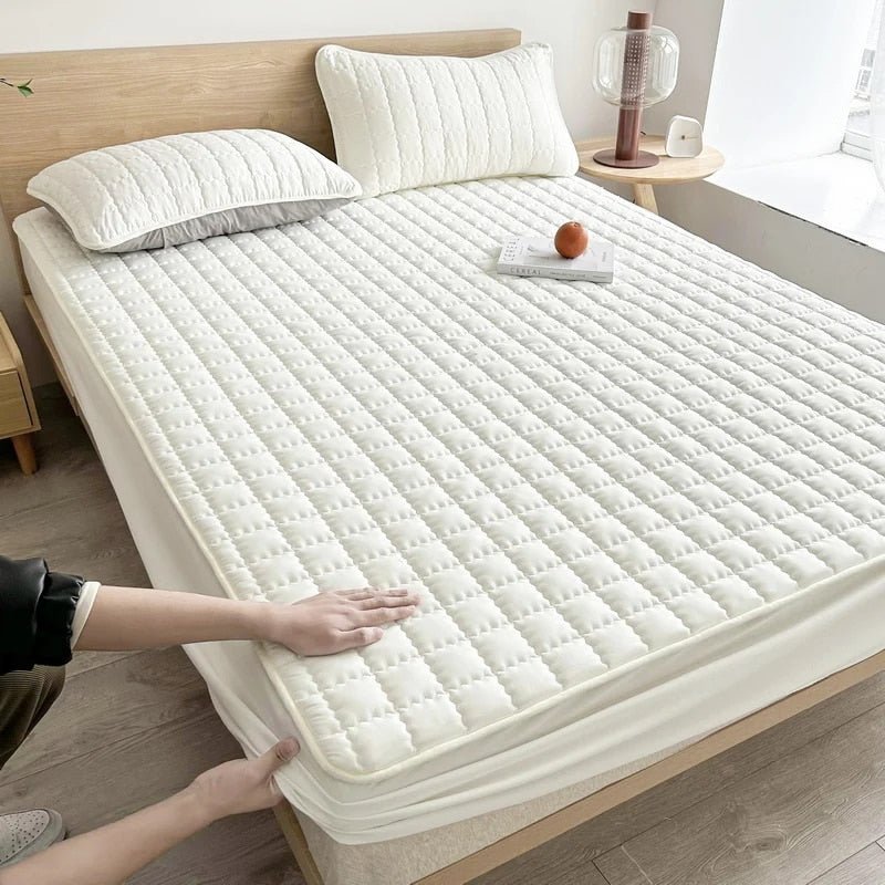 BowLift | King Size Waterproof Mattress Protector, Soft and Breathable Mattress Cover for Ultimate Comfort
