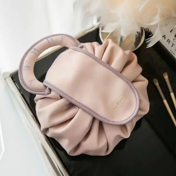 BowLift | Compact Make-up Bag with Drawstring – Elegant Storage for Travel and Everyday