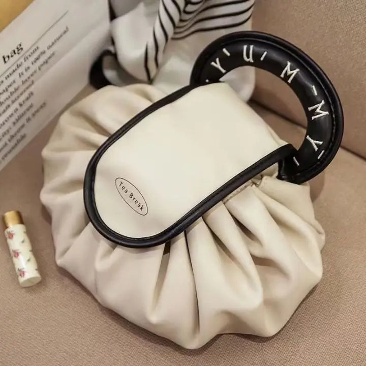 BowLift | Compact Make-up Bag with Drawstring – Elegant Storage for Travel and Everyday
