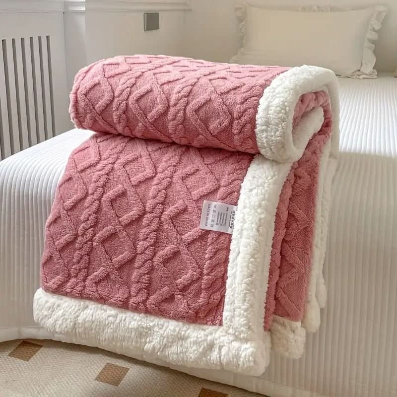 BowLift | Soft Reversible Fleece Blanket for Year-Round Comfort