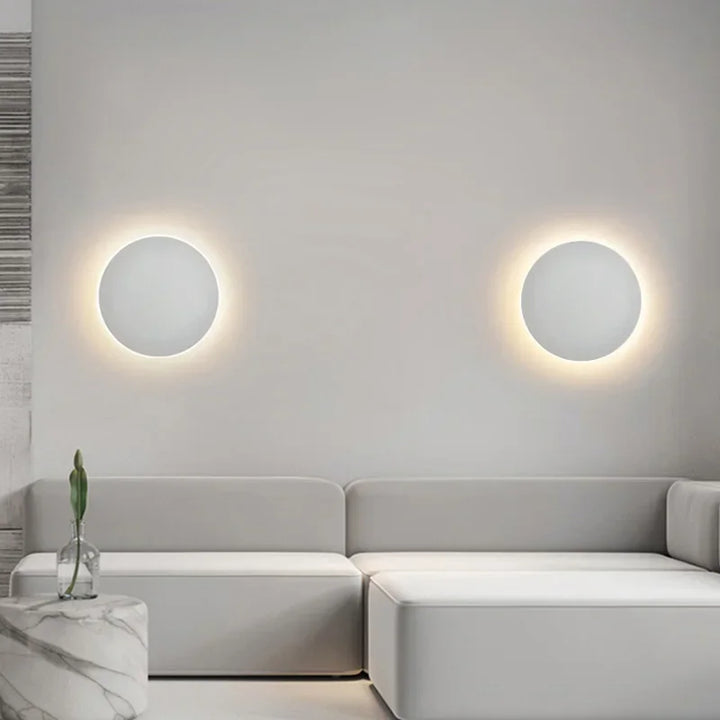 BowLift | Modern LED Ball Wall Lamp with Gloss Effect