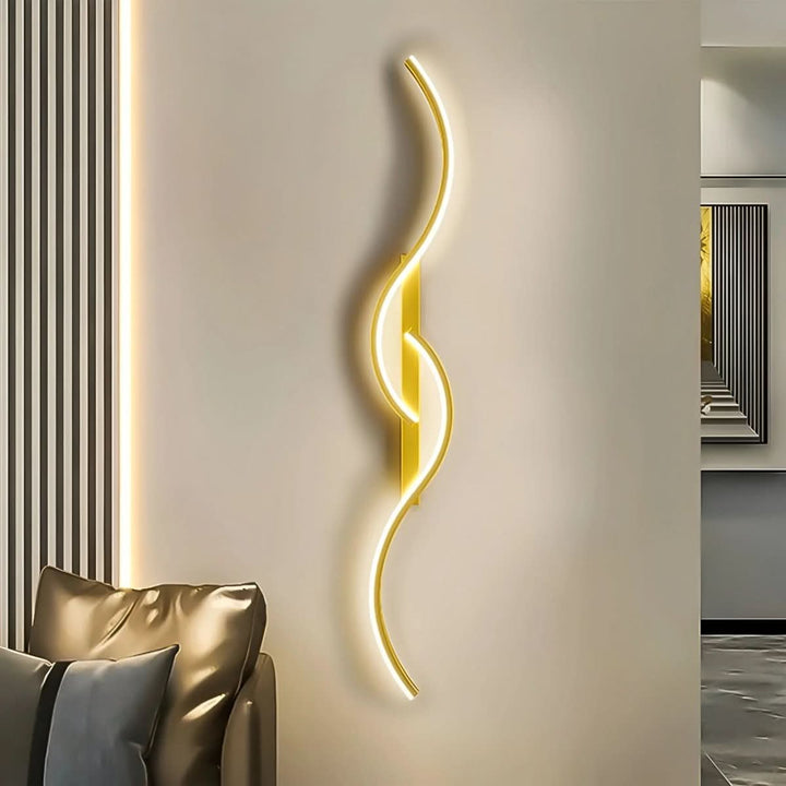 BowLift | Modern curved LED wall light with dynamic design