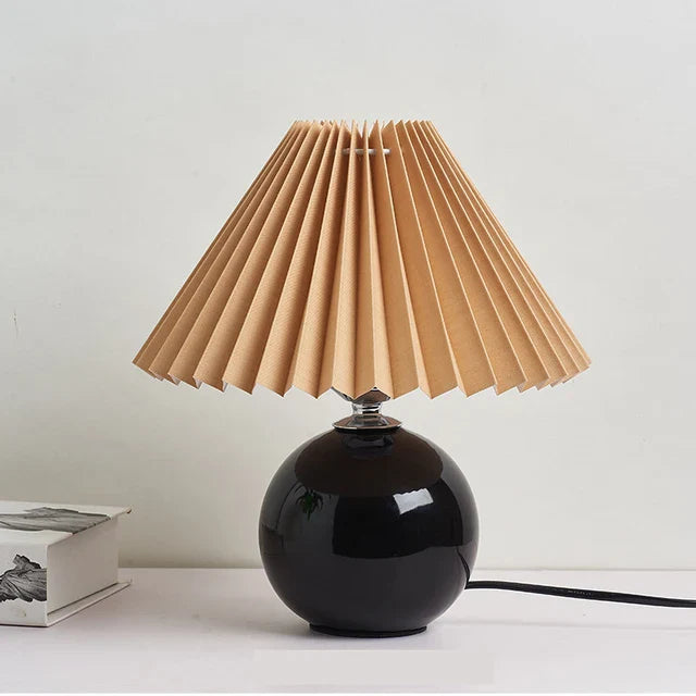 BowLift | Classic Table Lamp with Foldable Lampshade for Warm Light