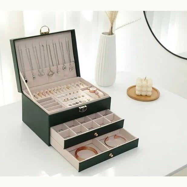 BowLift | Elegant jewelry box made of leather for stylish storage