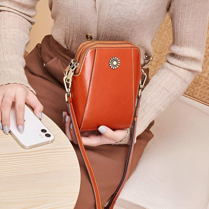 Clara Bag - Luxurious Shoulder Bag for Effortless Elegance | Bowlift