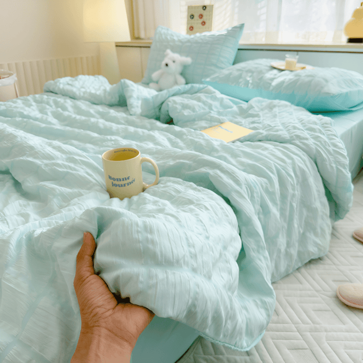 BowLift | Lightweight Breathable Summer Quilt 135x200 | Cooling Quilt for Summer