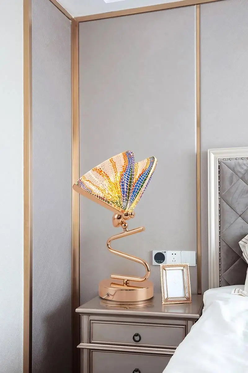 BowLift | Luxury Butterfly Lamp with Warm Ambient Lighting – Elegant Accenting