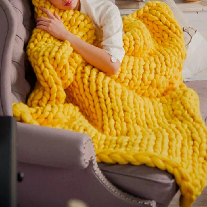 BowLift | DIY Chunky XL Wool Yarn for Blankets & Pillows