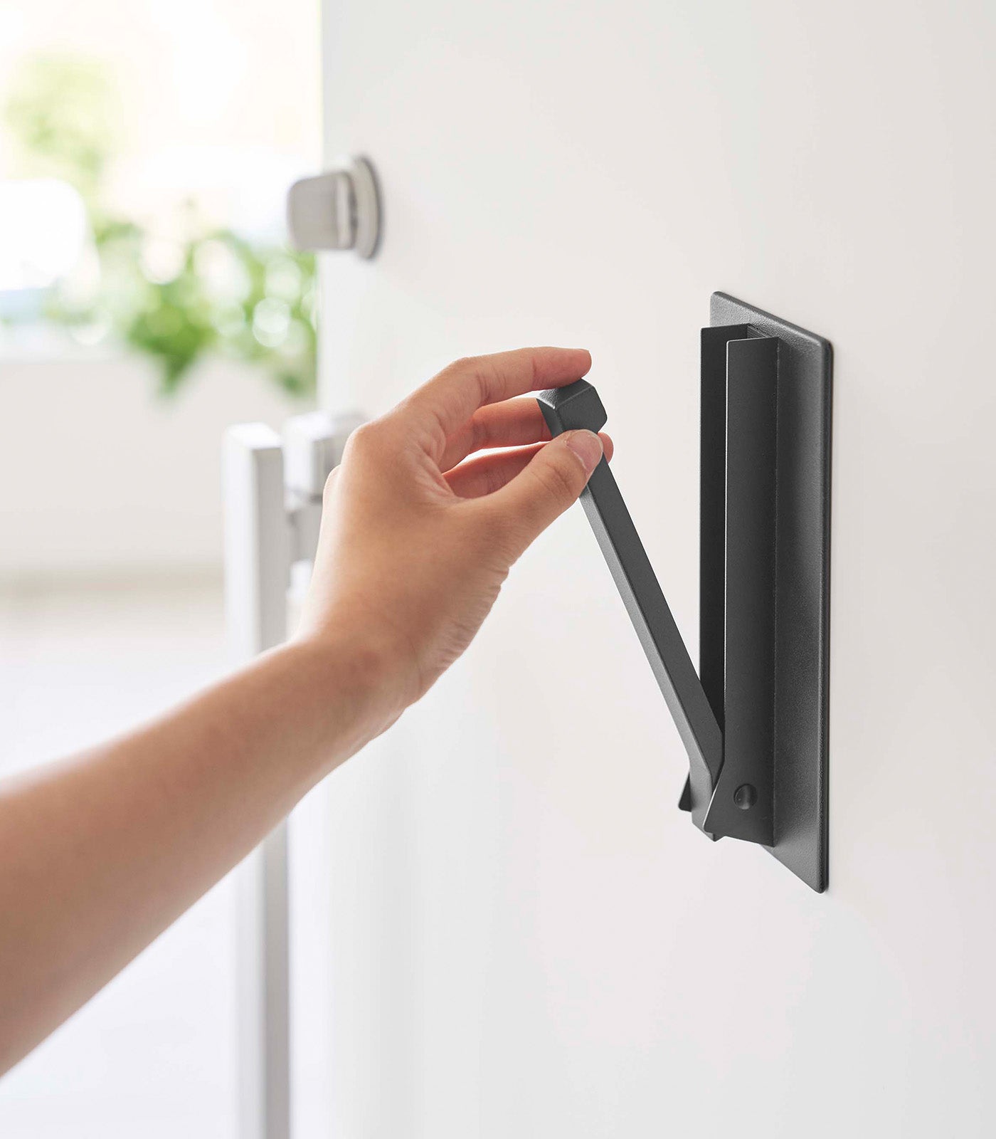 BowLift | Magnetic Folding Hook - Steel