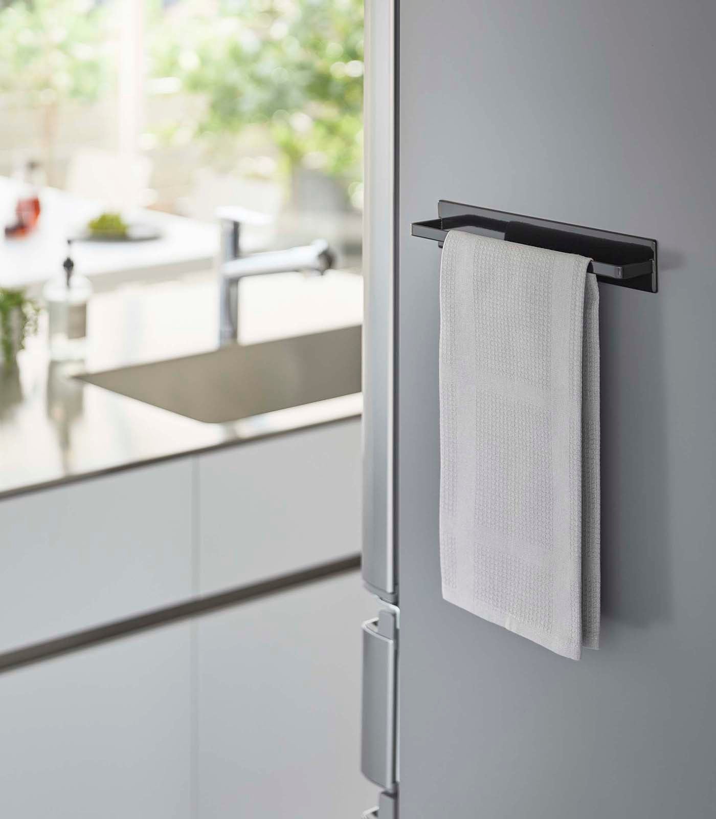 BowLift | Magnetic Kitchen Towel Holder - Stainless Steel