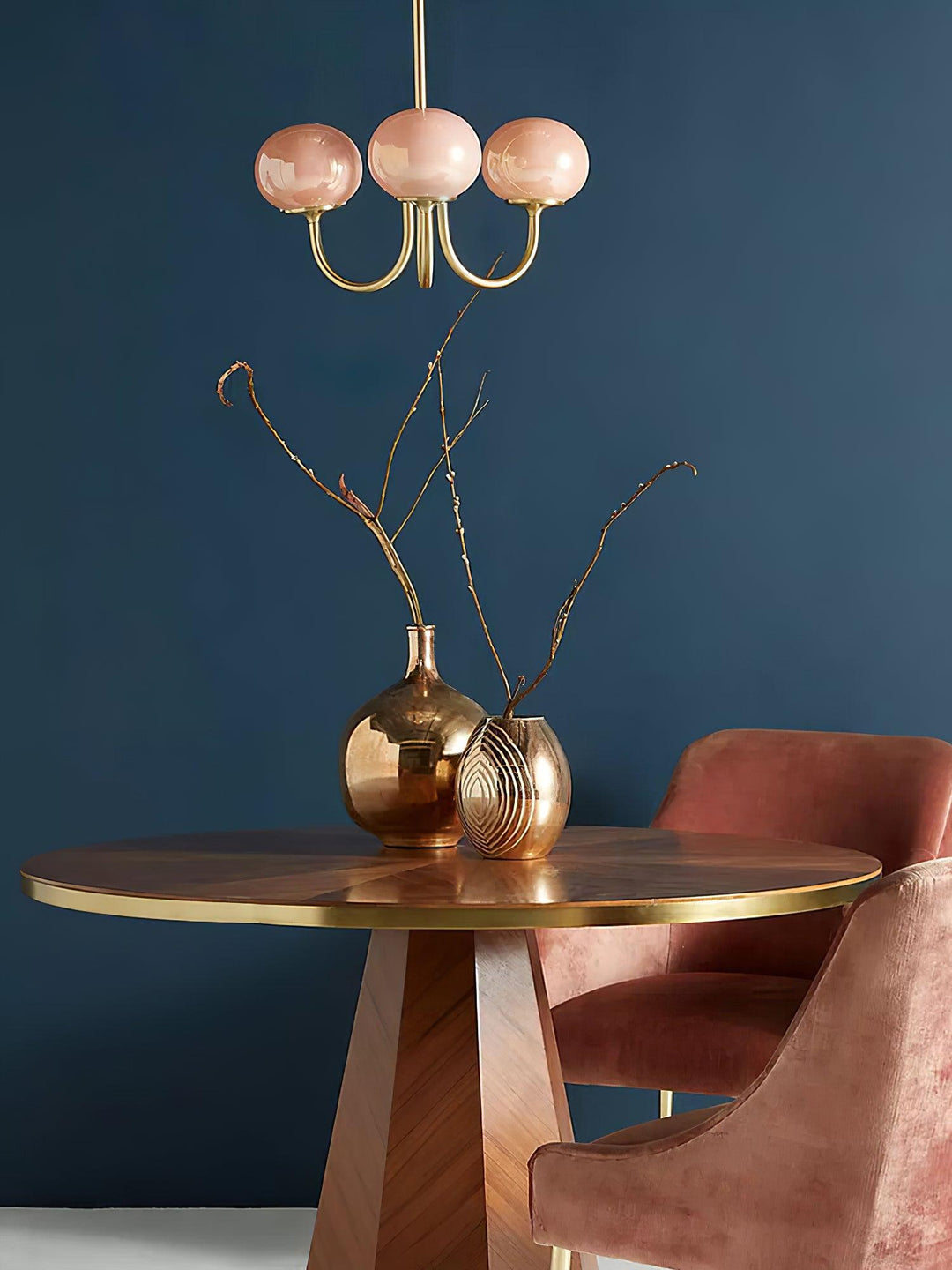 BowLift | AuroraGlow - Marshmallow Chandelier