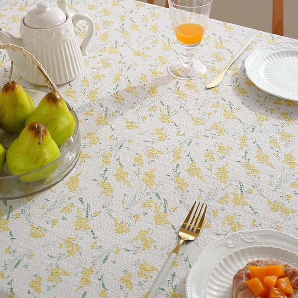 BowLift | Meadow Bloom Tassel Table Cloth