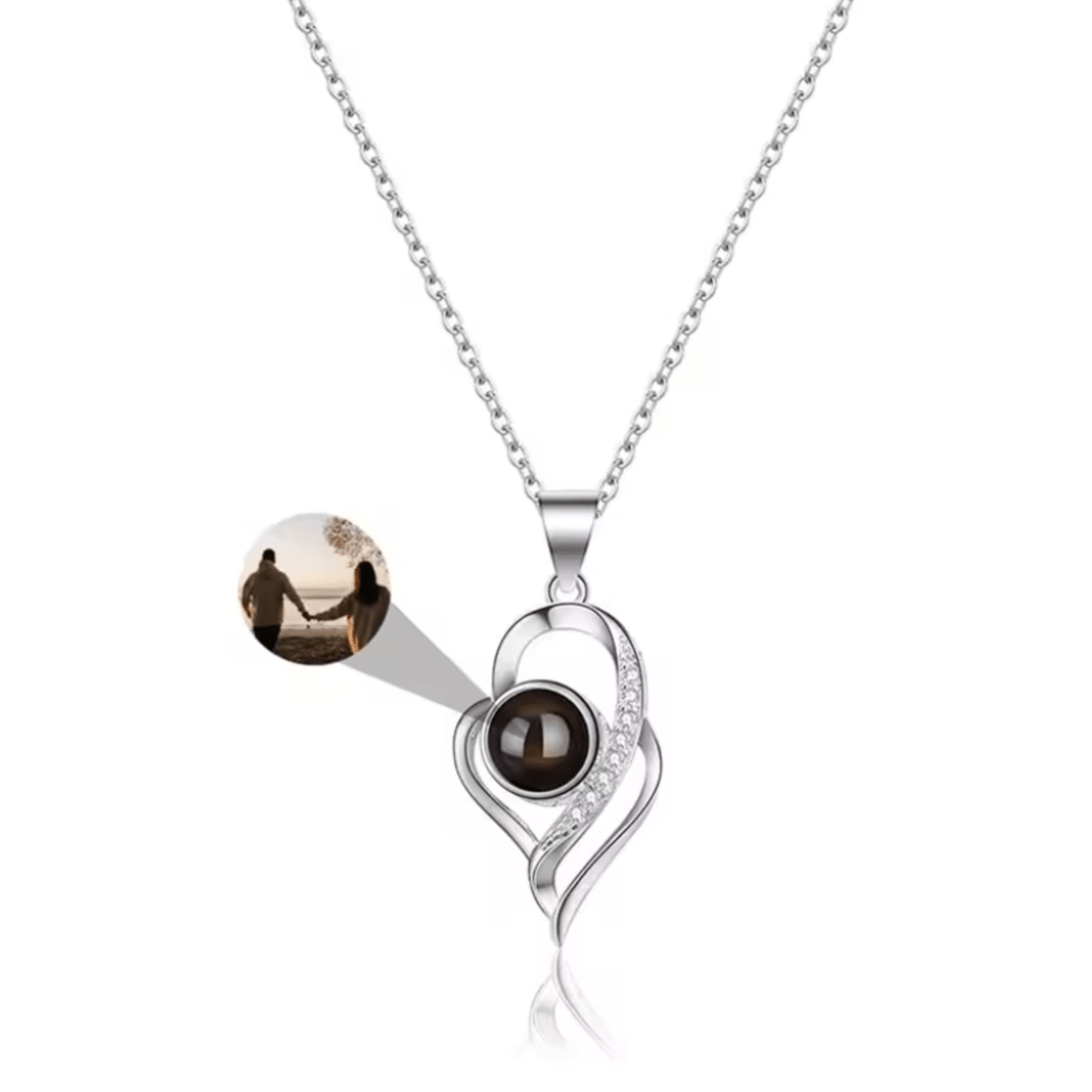 BowLift | Photo projection chain with heart pendant and engraving