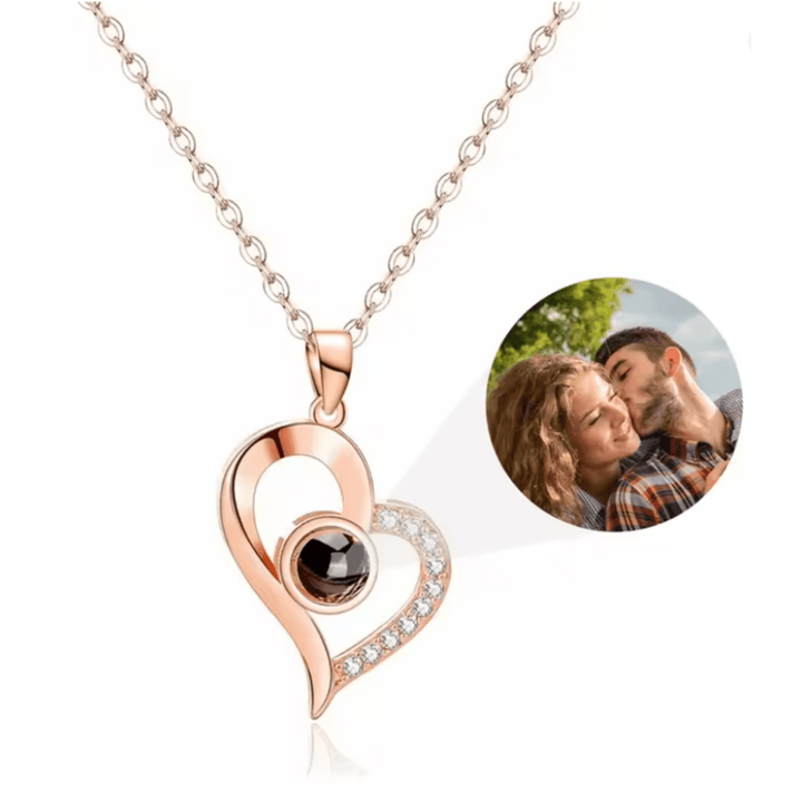 BowLift | Photo projection chain with heart pendant and engraving
