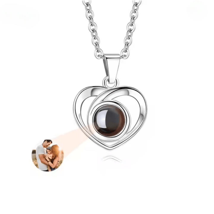 BowLift | Photo projection chain with heart pendant and engraving