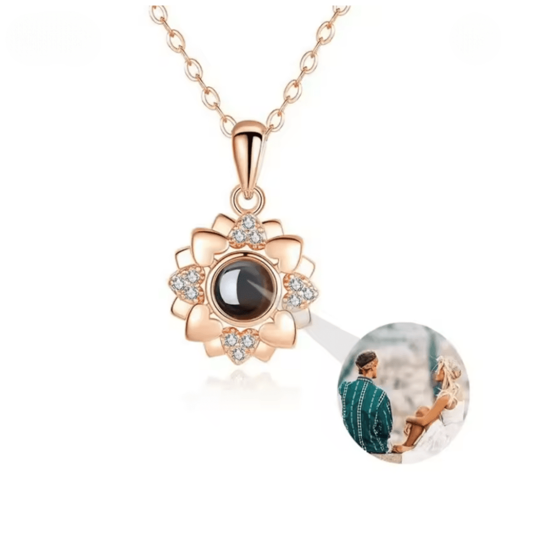 BowLift | Photo projection chain with heart pendant and engraving
