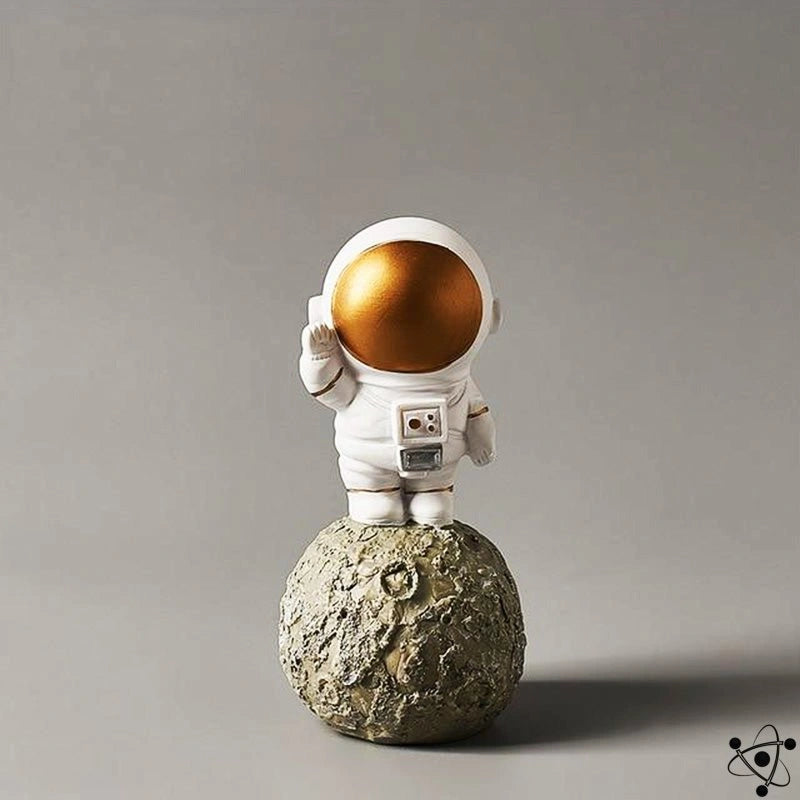 BowLift | Meteor Astronaut Figurine