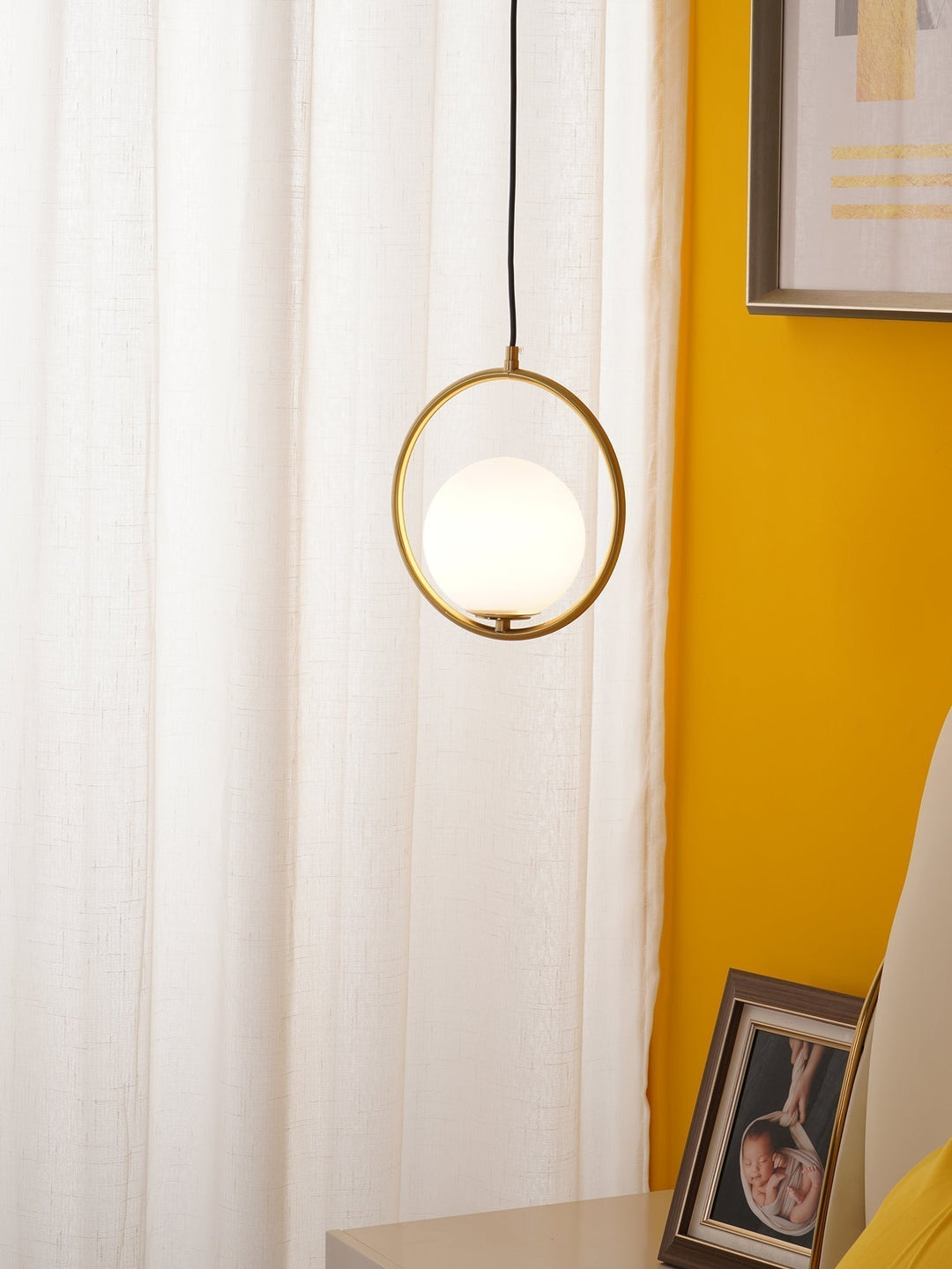 Modern and Elegant Pendant Light - Stylish Hanging Lamp for Indoor Lighting | Bowlift