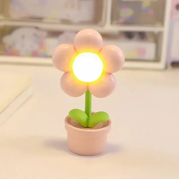 Small Flower Soothing Table Lamp - BlossomGlow | Bowlift