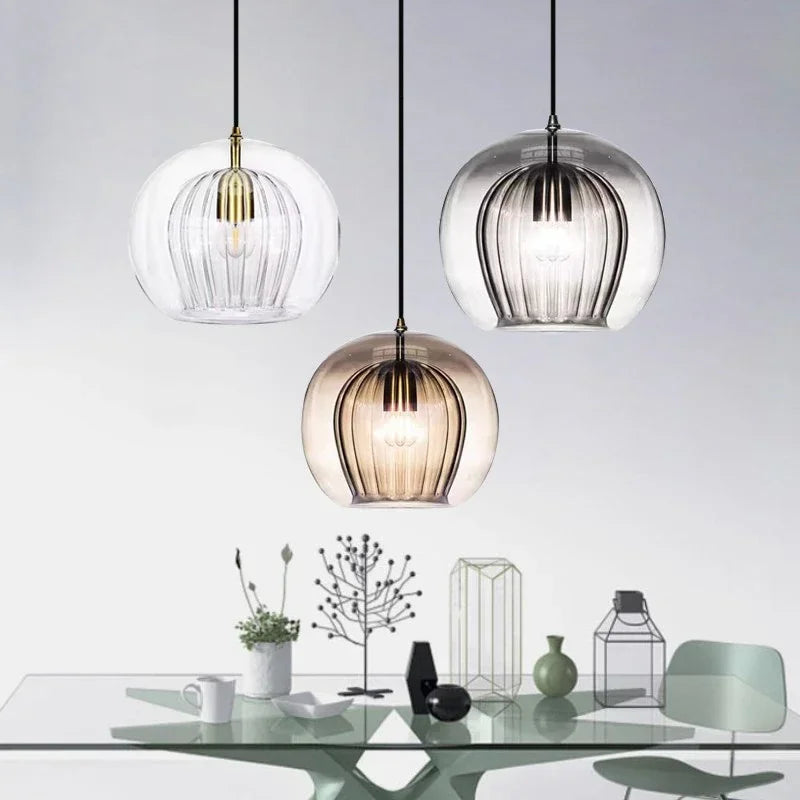 BowLift | Pendant light made of modern glass for an elegant look