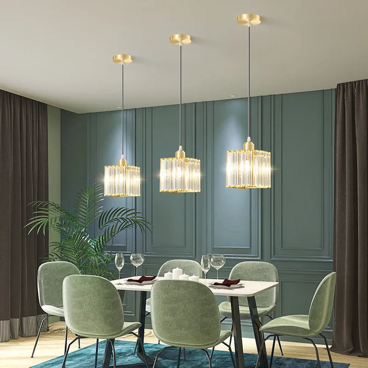 Elegant crystal pendant lamp – luxury lighting for dining room and living room | Bowlift