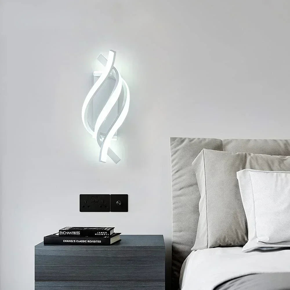 BowLift | Spiral-shaped wall light