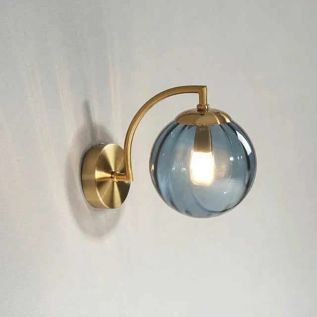 BowLift | Luxury Modern Wall Lamp Made of Glass - CrystalGlow