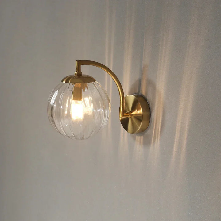 BowLift | Luxury Modern Wall Lamp Made of Glass - CrystalGlow