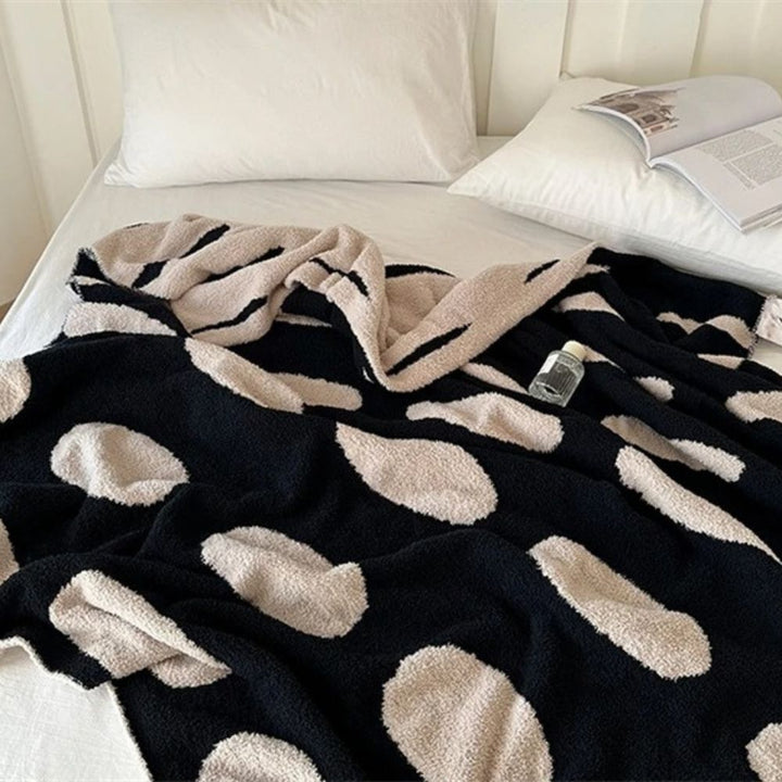 BowLift | Modern Polka Dot Fleece Blanket