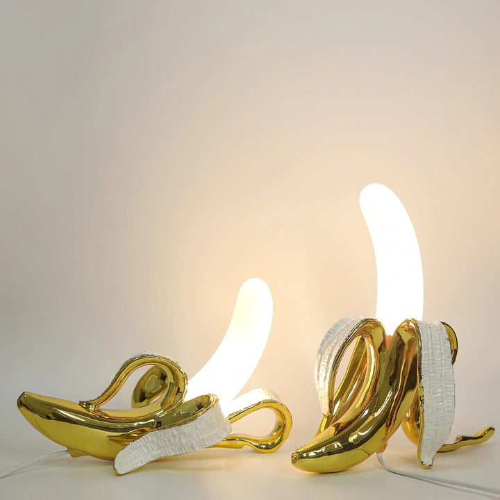 BowLift | Fashionable lamp in the shape of a banana providing fun lighting