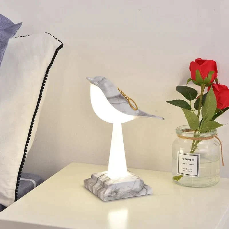 BowLift | Eclectus Bird-Inspired LED Table Lamp