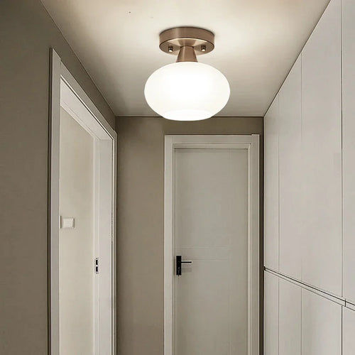 Modern LED ceiling light for hallway and entrance area – Stylish lighting in minimalist design | Bowlift