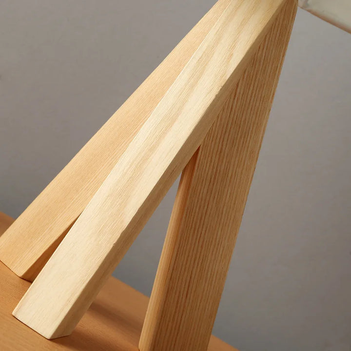 BowLift | LumiHout – Modern table lamp made of wood with warm, natural elegance