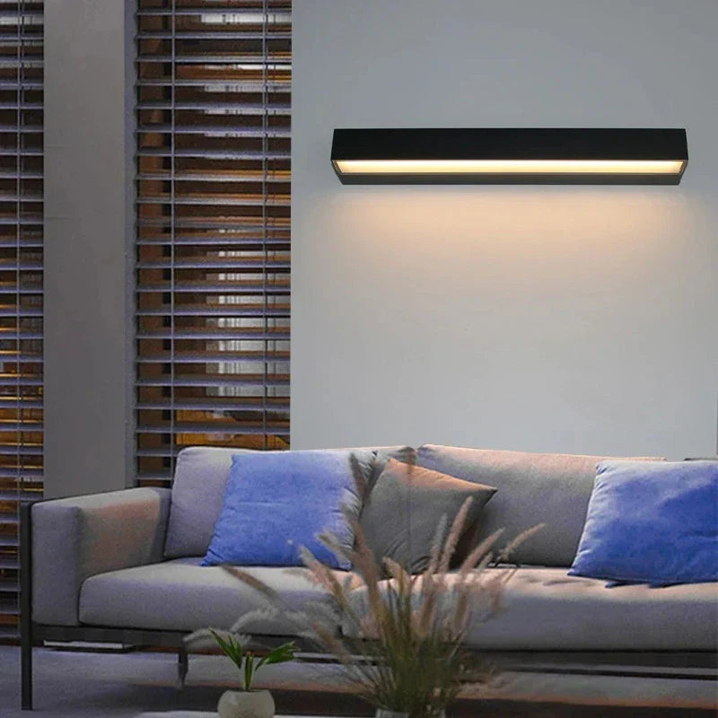 Modern LED wall light for outdoor use - weatherproof, energy-saving, ideal for garden and terrace | Bowlift