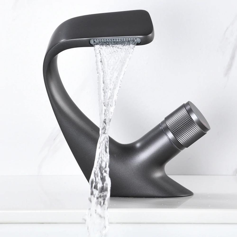 BowLift | AQUACASCADE Basin Tap – Modern Waterfall Bathroom Mixer Tap in Solid Brass