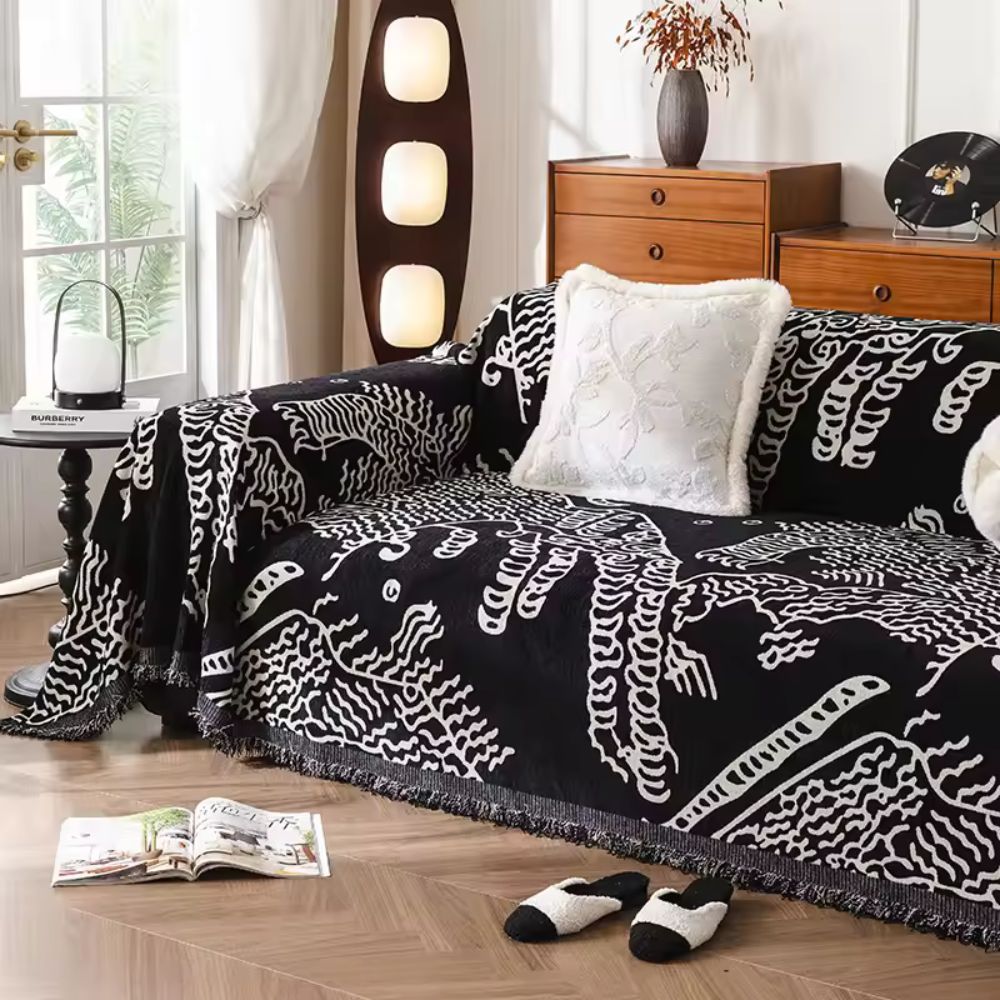 BowLift | Nature Sketch Pattern Sofa Cover