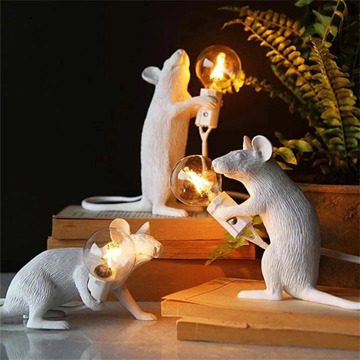 BowLift | Curious Explorer | Playful Table Lamp Mouse Design