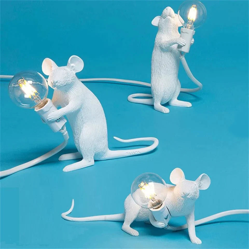 BowLift | Curious Explorer | Playful Table Lamp Mouse Design