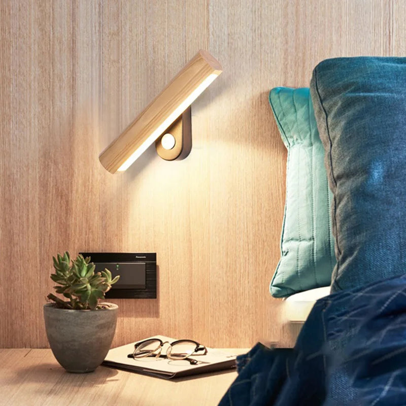 LED Wall Lamp made of Wood – Modern Wall Light for Bedroom | Bowlift